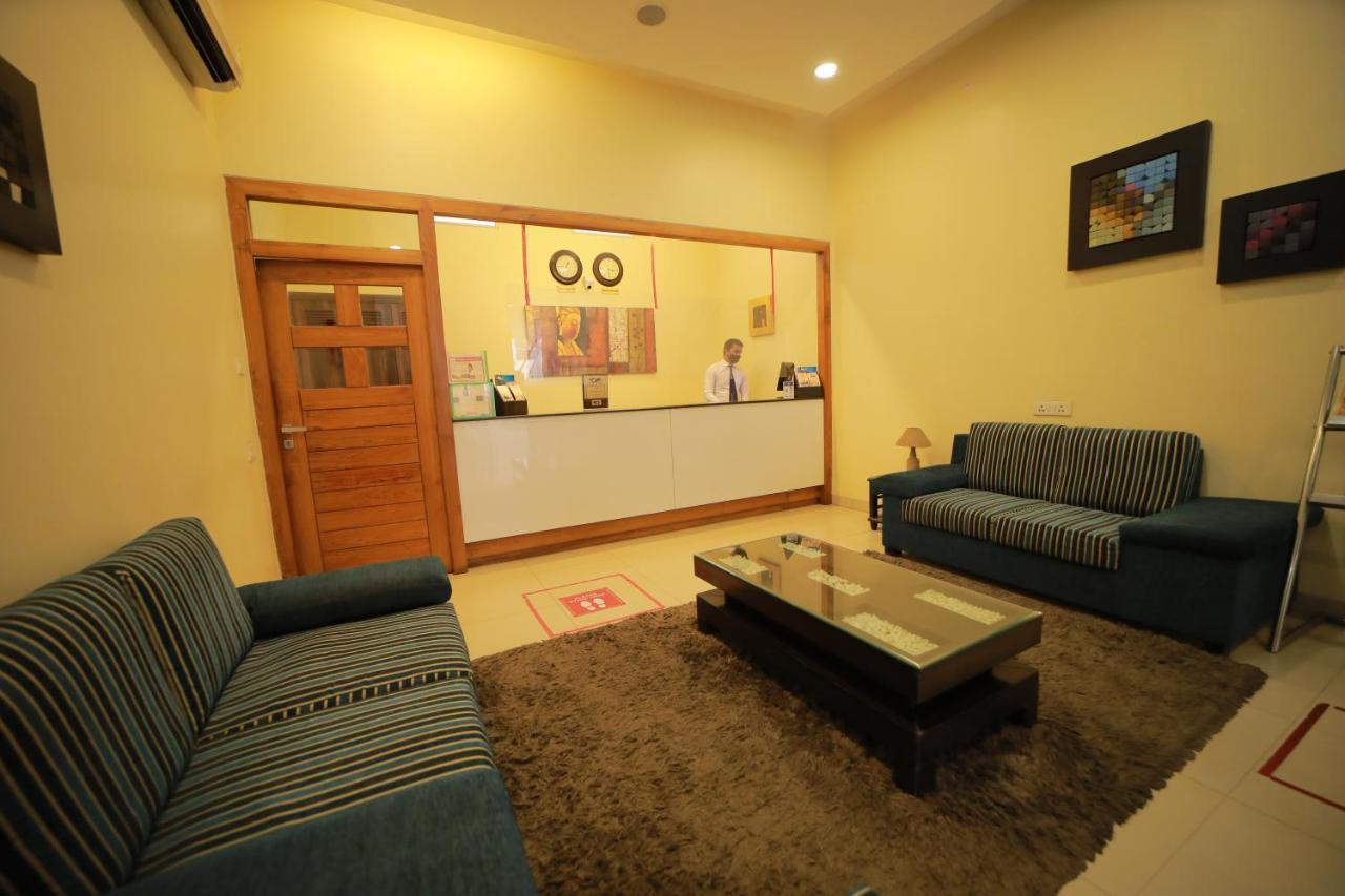 Vijaya Tej Clarks Inn Patna  Bagian luar foto