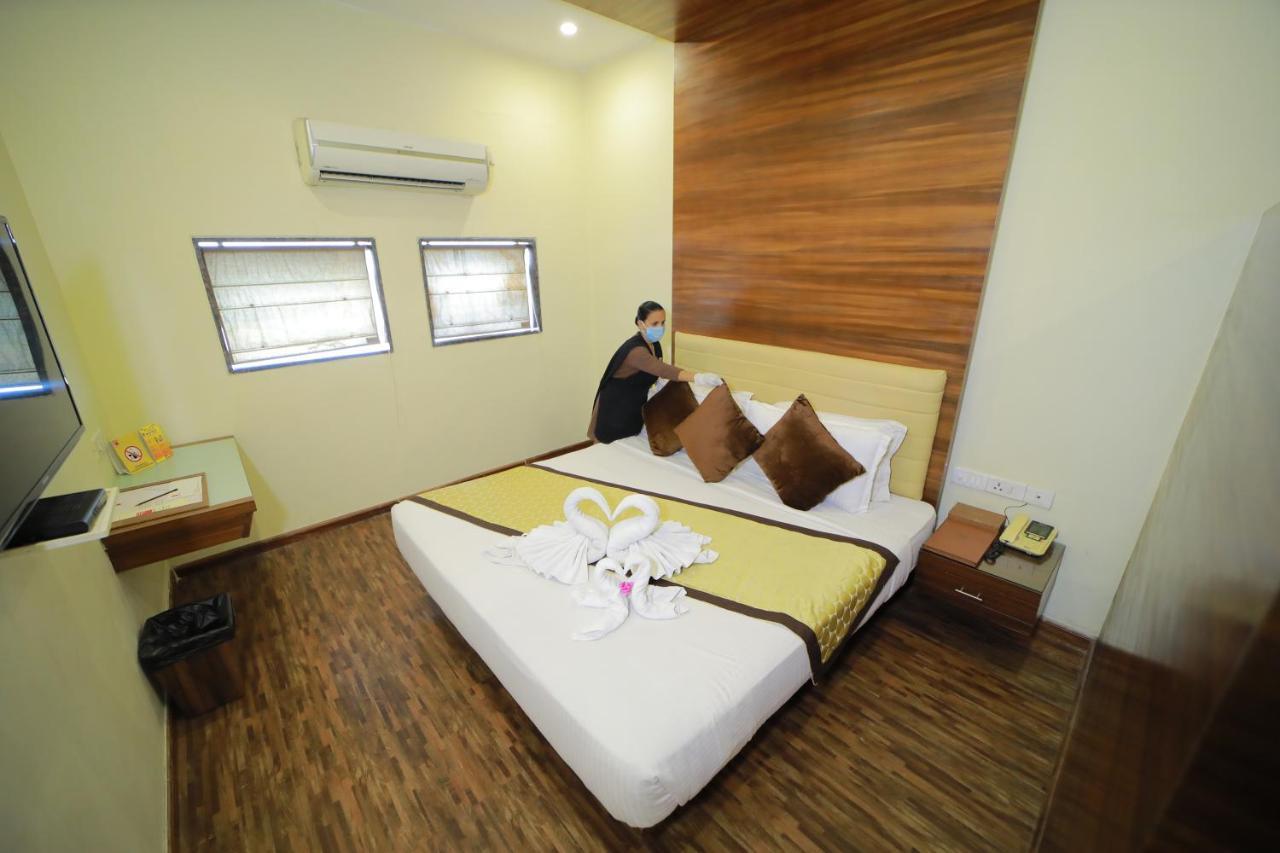 Vijaya Tej Clarks Inn Patna  Bagian luar foto