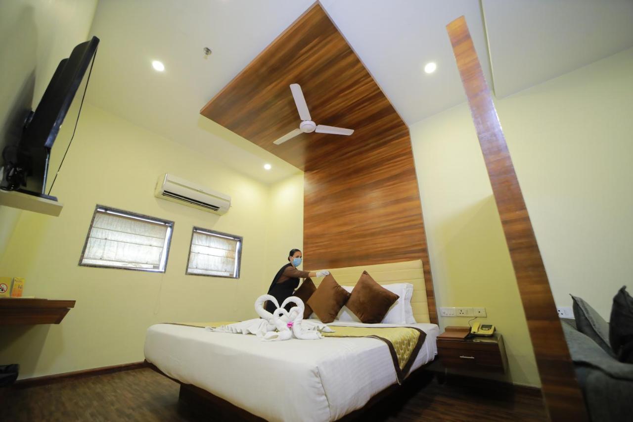 Vijaya Tej Clarks Inn Patna  Bagian luar foto