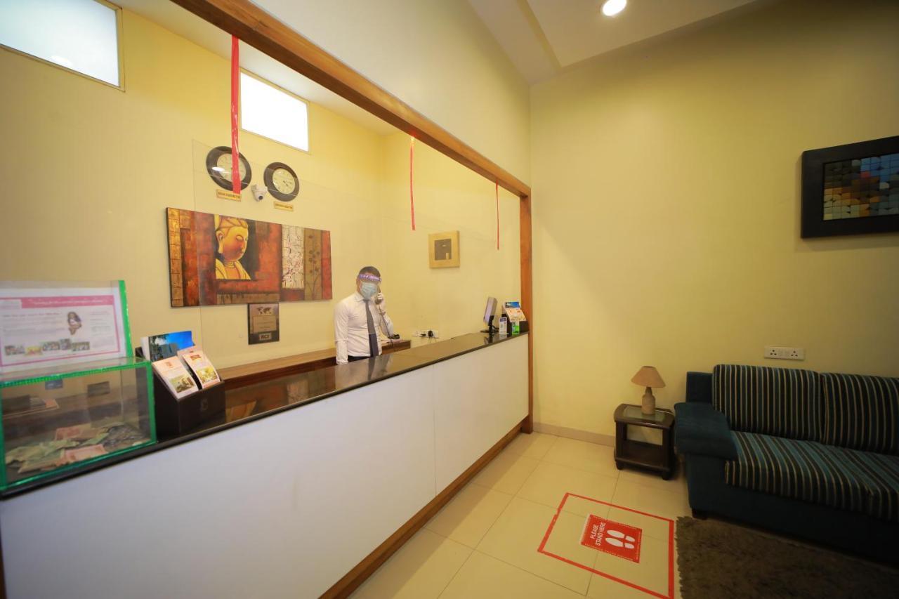 Vijaya Tej Clarks Inn Patna  Bagian luar foto