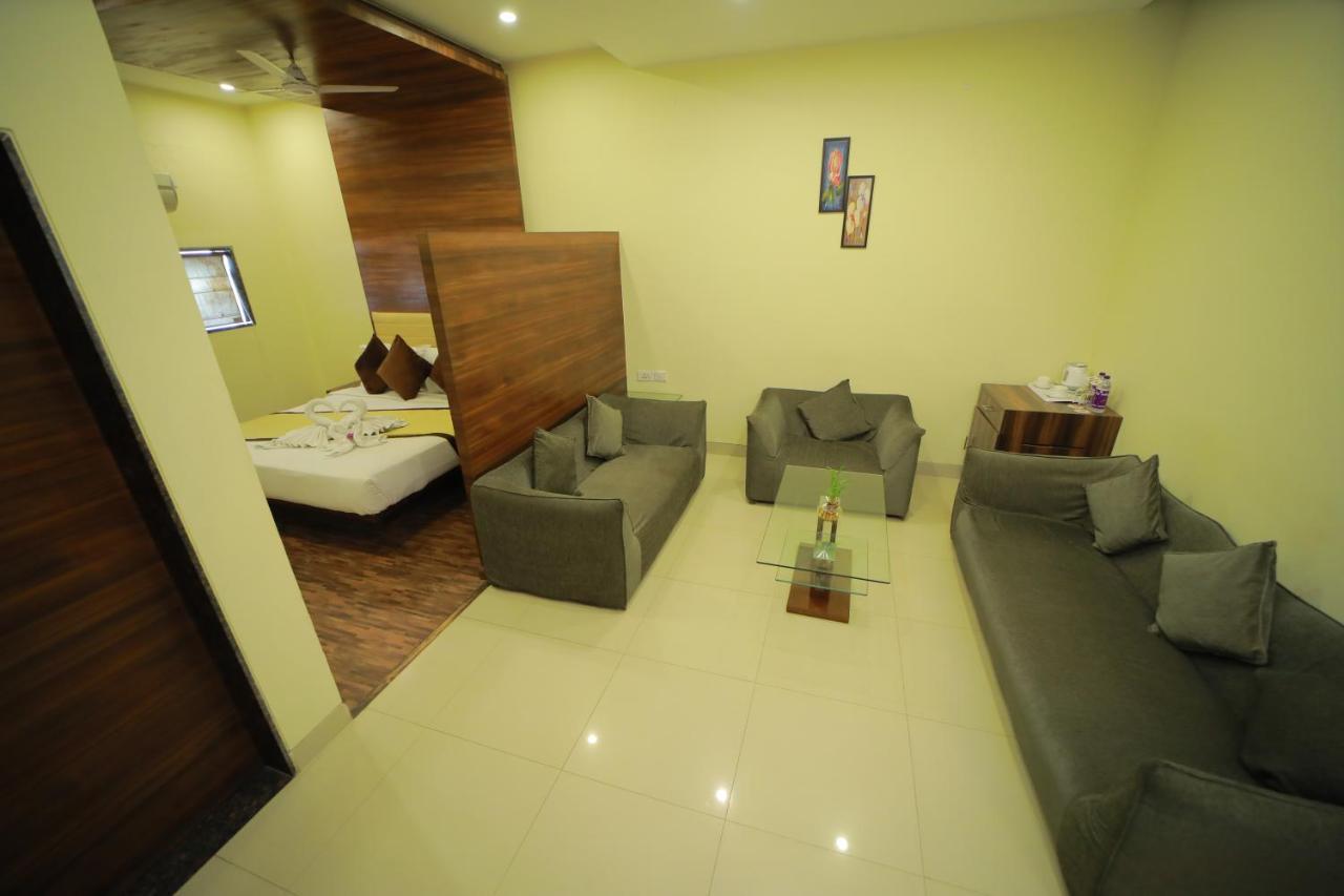 Vijaya Tej Clarks Inn Patna  Bagian luar foto